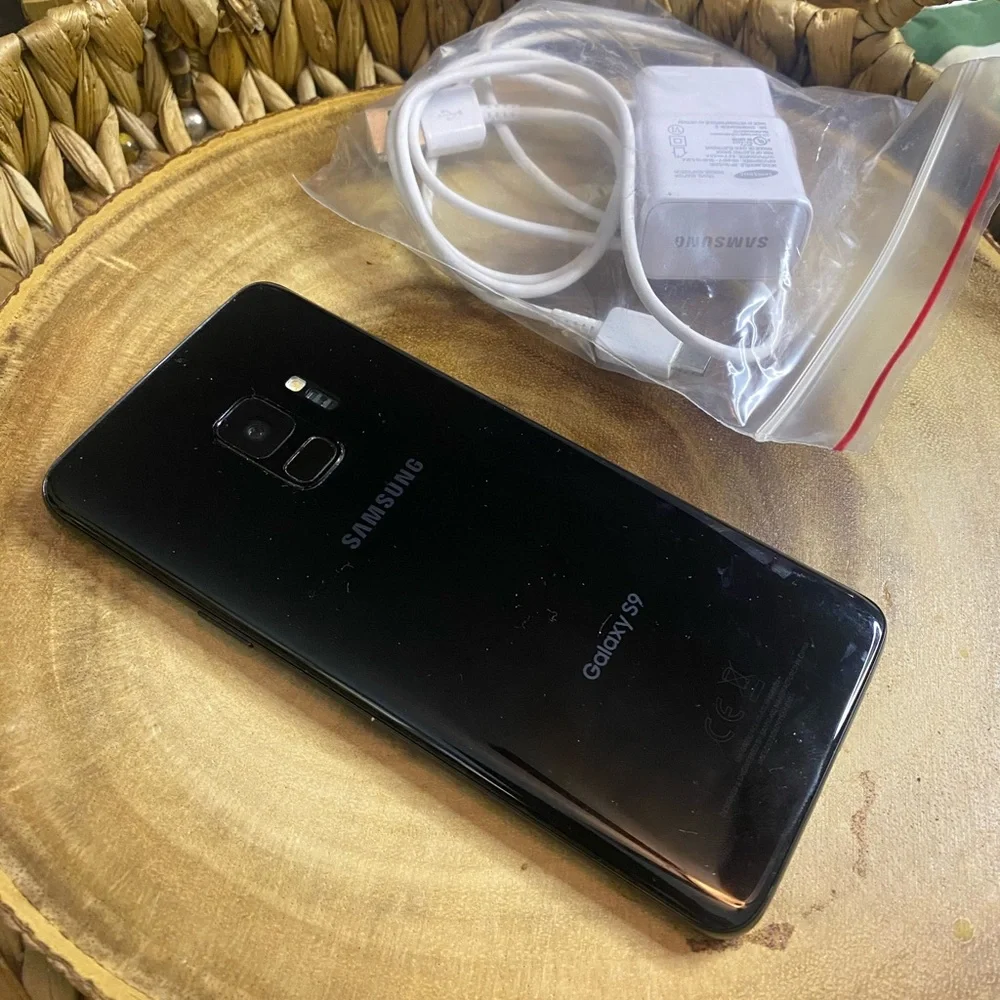 Samsung Galaxy S9 - 64GB unlocked
